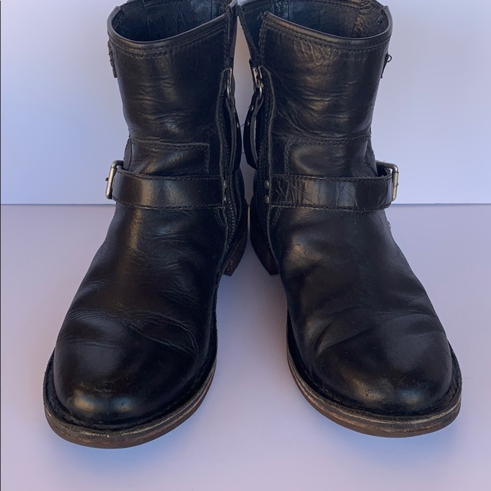 UGG Australia Fabrizia Leather Moto Boots